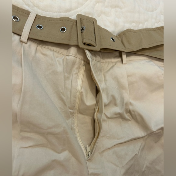 Cider Colorblock Shorts with Belt NWT - Picture 4 of 7